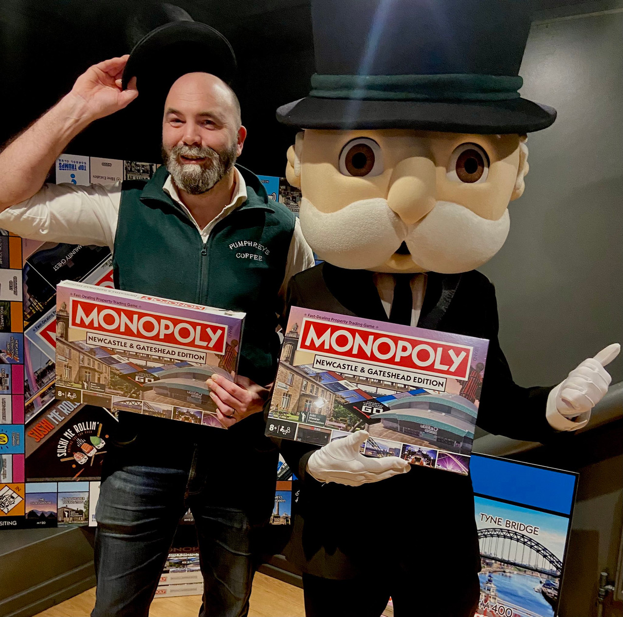 Newcastle & Gateshead Monopoly Board Game (Featuring Pumphreys Coffee) - Image 10